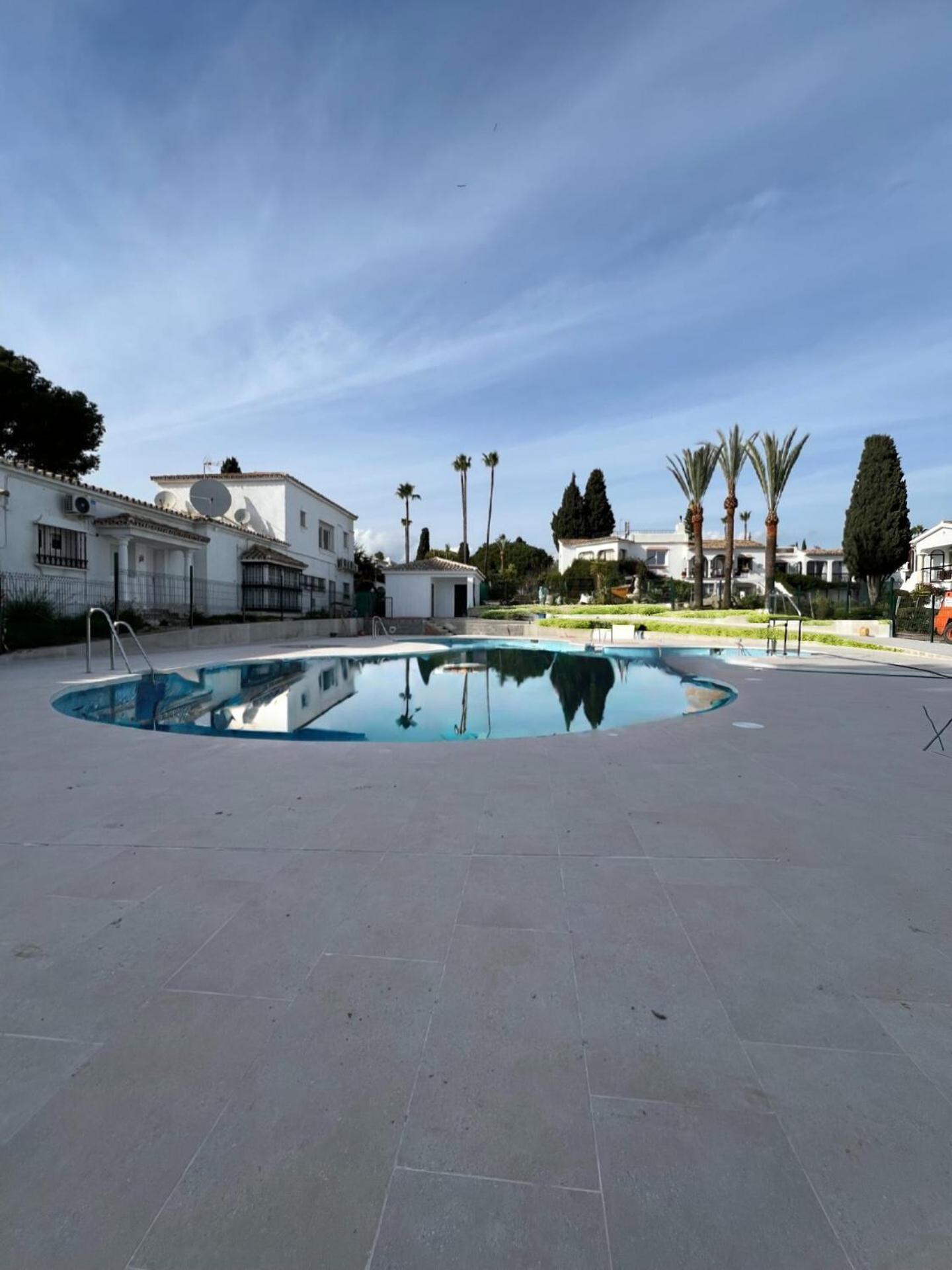 Patio Alcornocal By Residea Estepona